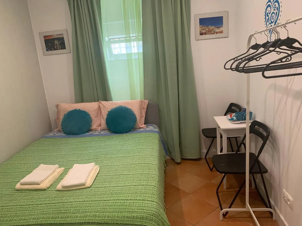 House And Rooms In Lisbon
